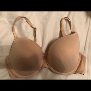 Pink Victoria’s Secret bra